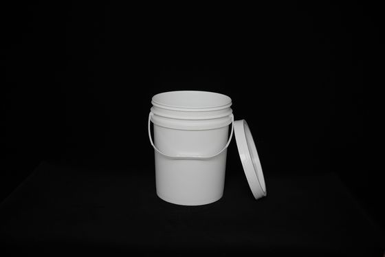 다목적 저장용으로 뚜?? 이 있는 20L 플라스틱 음식 버킷